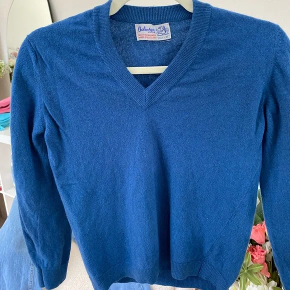 Vintage 50s Cashmere Ballantyne of Peebles Scotland Royal Blue V Neck Sweater - Picture 9 of 10
